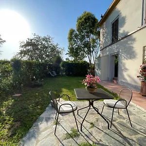 Appartamento Carpineto1: Con Giardino Vicino Siena, Montecchio